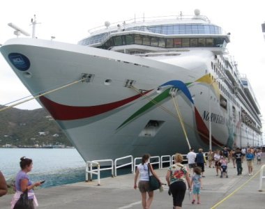 Norwegian Dawn docks in Tortola